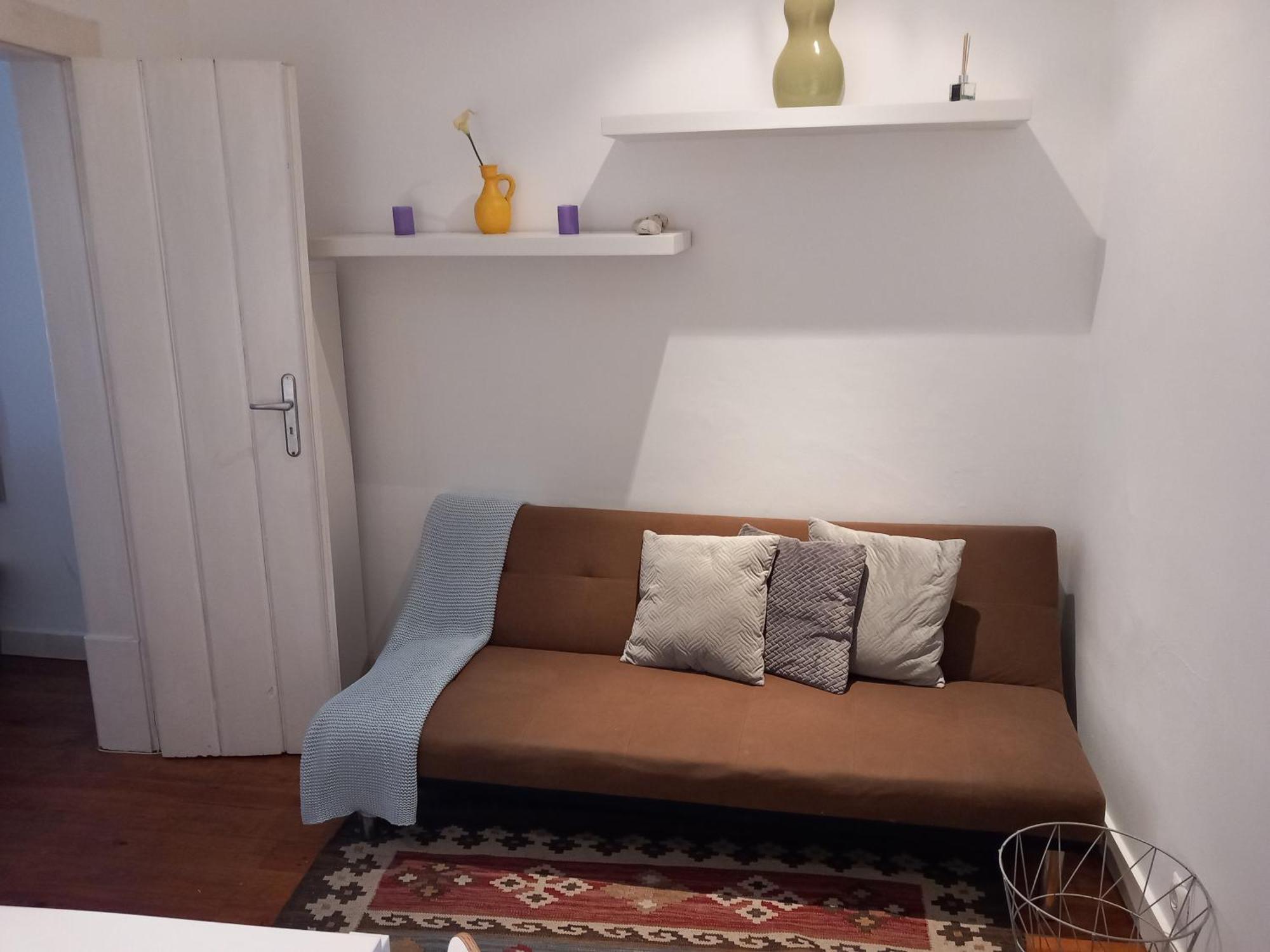 Charm Discovery 165 Lisbon Luaran gambar